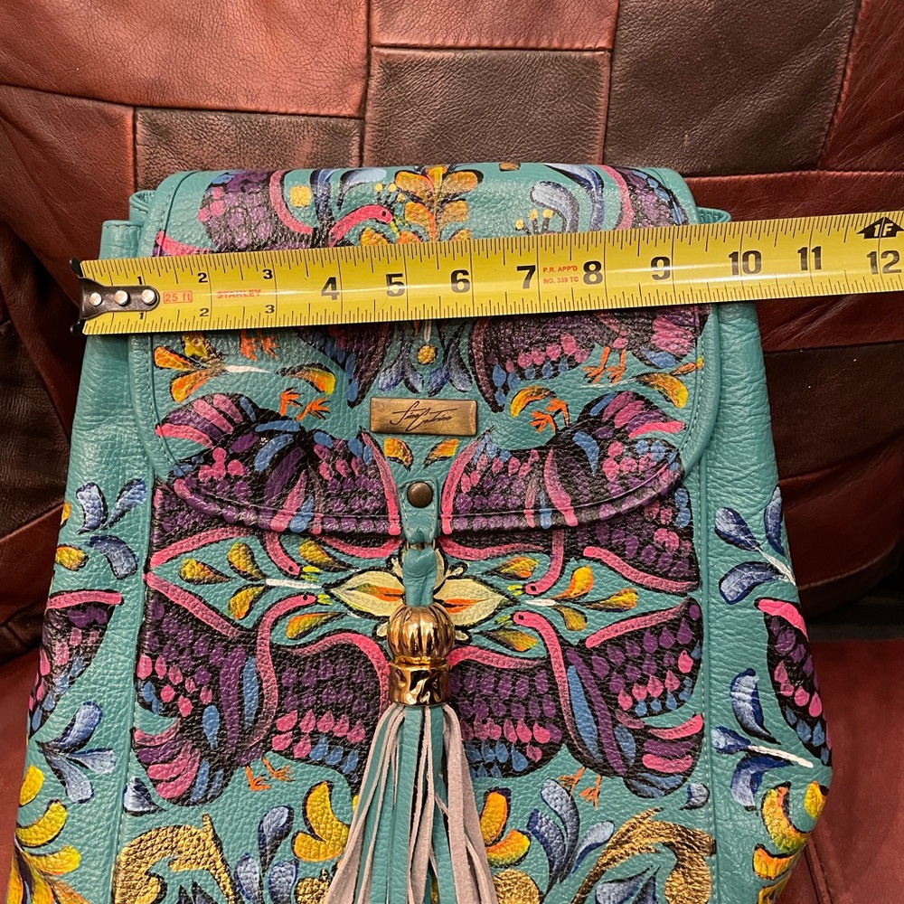 Artisan made hand painted leather backpack - Picture 10 of 10